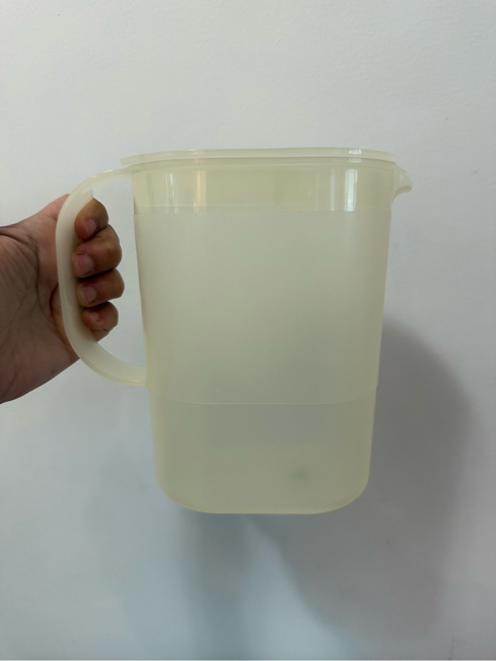 Vintage Tupperware Clear Slim Jug 1 QT Quart Small Pitcher Juice Lemonade Water